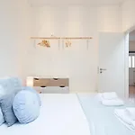 Bica Blue 1br Loft W Riverview N Ac By Lu Holidays