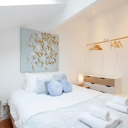 Bica Blue 1br Loft W Riverview N Ac By Lu Holidays * Lisbon