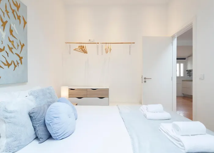 Bica Blue 1br Loft W Riverview N Ac By Lu Holidays