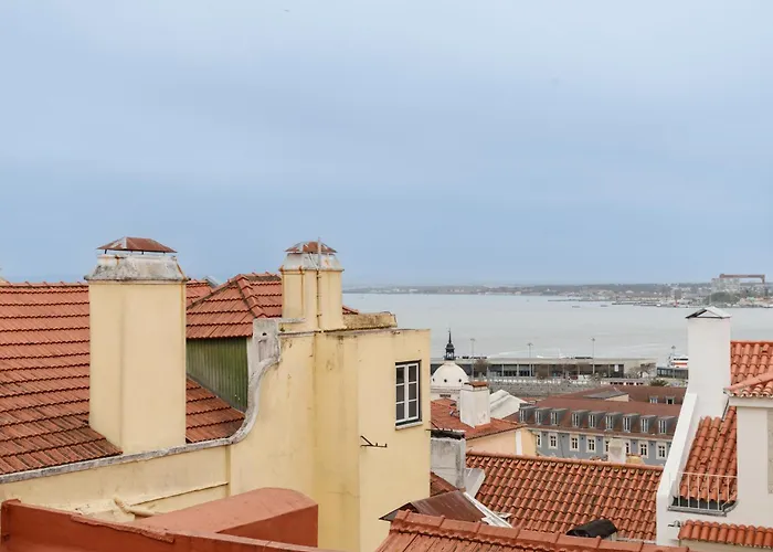 Bica Blue 1br Loft W Riverview N Ac By Lu Holidays Lisboa