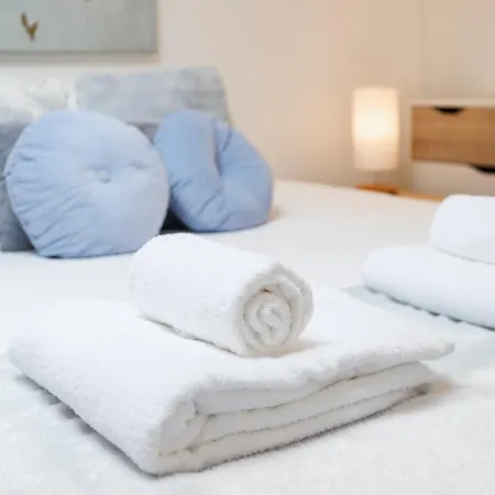 Bica Blue 1br Loft W Riverview N Ac By Lu Holidays *